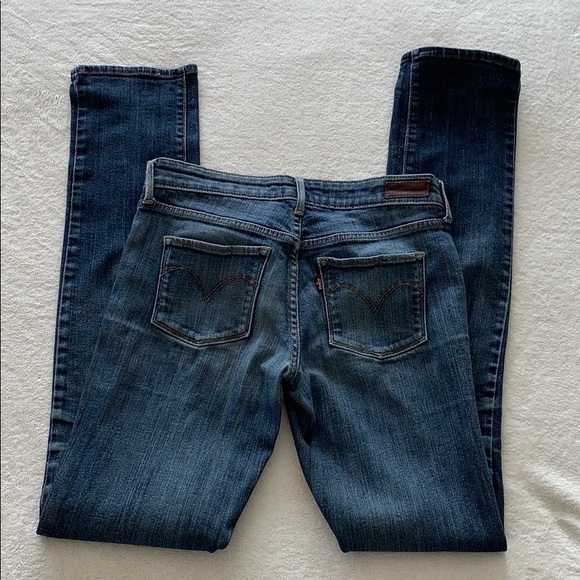 Levi’s Slight Curve Straight Leg Jeans - Picture 3 of 8
